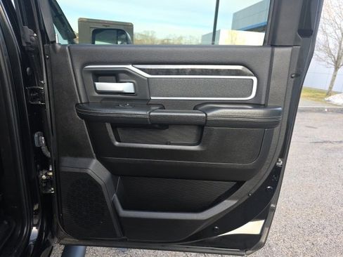 Used 2019 RAM 3500 Big Horn image 12