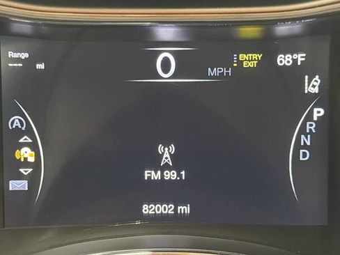 Used 2018 Jeep Grand Cherokee Overland AWD/4WD image 17