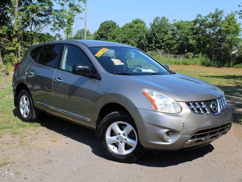 Used 2012 Nissan Rogue S w/ Special Edition Pkg FWD image 3