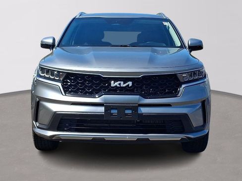 Certified 2022 Kia Sorento S AWD/4WD image 2