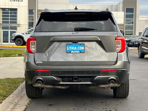 Certified 2022 Ford Explorer XLT w/ Equipment Group 202A image 7