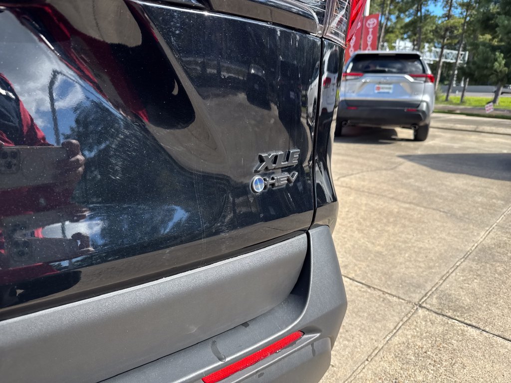 Certified 2025 Toyota RAV4 XLE Premium AWD/4WD image 10