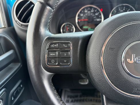 Used 2018 Jeep Wrangler Unlimited Sport S AWD/4WD image 16