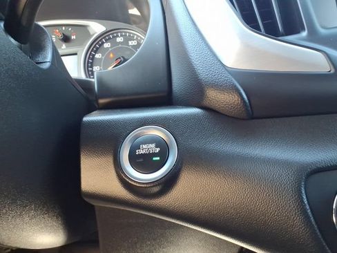 Used 2024 GMC Terrain SLE w/ Driver Convenience Package FWD image 21