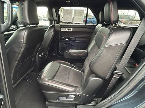 Certified 2024 Ford Explorer ST-Line w/ Class IV Trailer Tow Package image 16