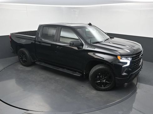 Used 2024 Chevrolet Silverado 1500 RST AWD/4WD image 31