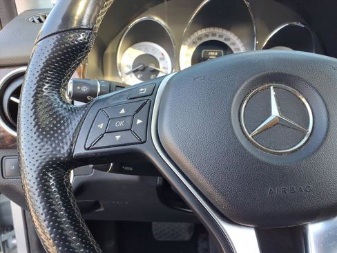 Used 2015 Mercedes-Benz GLK 350 4MATIC image 24
