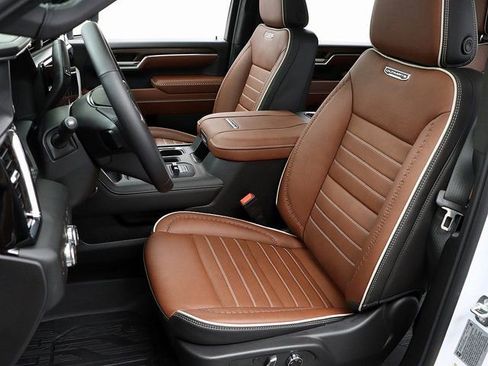 New 2026 GMC Sierra 2500 Denali Ultimate w/ Max Trailering Package image 11