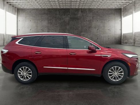Used 2024 Buick Enclave Premium AWD/4WD image 4