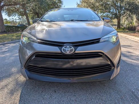 Used 2019 Toyota Corolla LE image 2