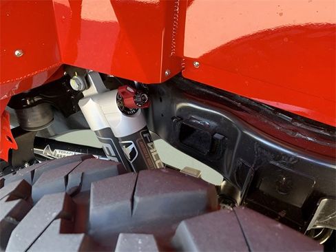 New 2024 Jeep Gladiator Rubicon w/ Technology Group image 16