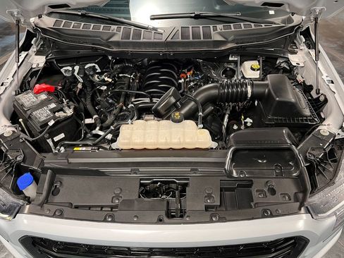 Used 2025 Ford F150 Lariat w/ Equipment Group 502A High AWD/4WD image 18