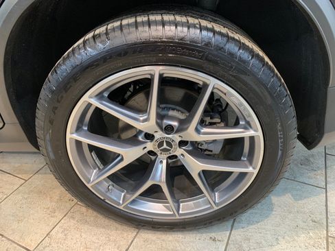 Used 2022 Mercedes-Benz GLC 300 4MATIC image 11