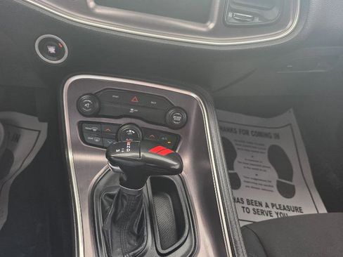 Used 2015 Dodge Challenger SXT RWD image 14