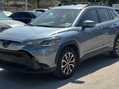 Used 2024 Toyota Corolla Cross AWD Hybrid image 3