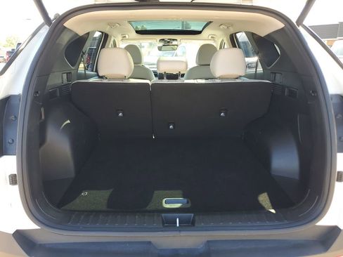 Used 2024 Hyundai Tucson Limited image 7