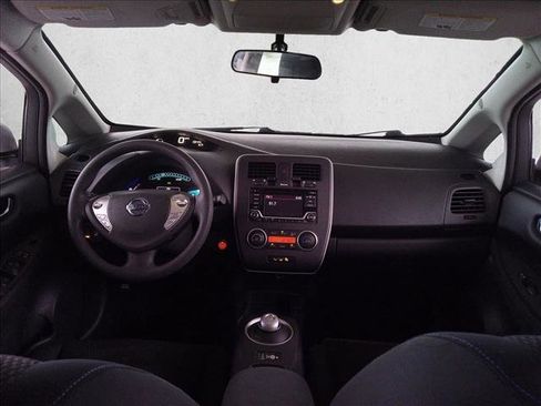 Used 2017 Nissan Leaf S image 14
