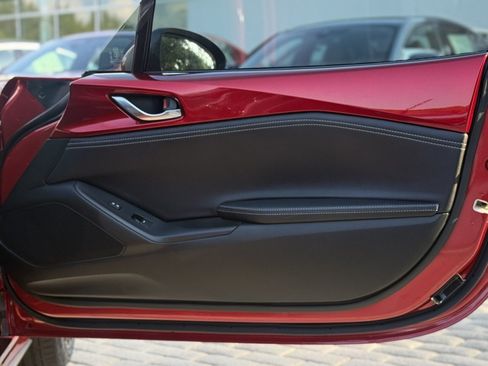 Used 2025 MAZDA MX-5 Miata RF Grand Touring RWD image 15