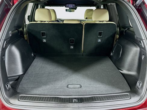 Used 2023 Jeep Grand Cherokee Limited w/ Luxury Tech Group II image 30