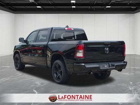 Used 2022 RAM 1500 Big Horn AWD/4WD image 3