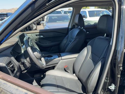 Used 2023 Nissan Rogue SL w/ SL Premium Package FWD image 11
