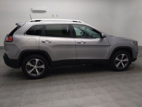 Used 2019 Jeep Cherokee Limited AWD/4WD image 10