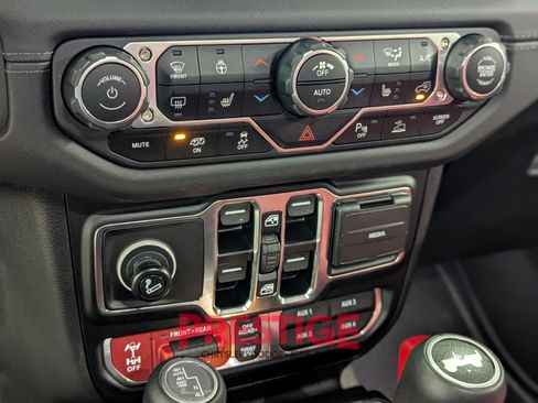 Used 2024 Jeep Wrangler Unlimited Rubicon 392 AWD/4WD image 24