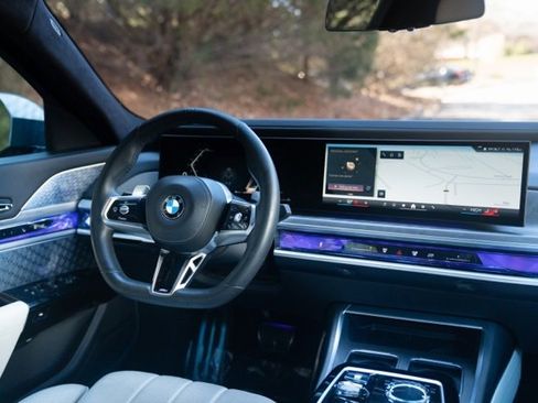 Used 2023 BMW 760i xDrive 760i xDrive w/ Executive Package image 34