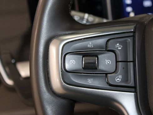 Used 2023 Chevrolet Silverado 1500 LT AWD/4WD image 19