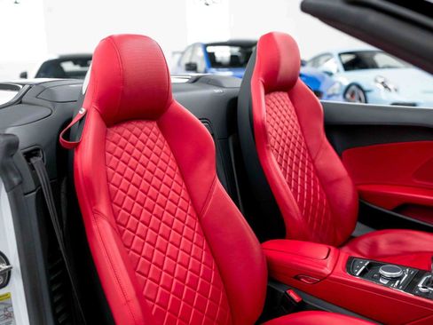 Used 2018 Audi R8 V10 plus image 66