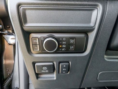 New 2025 Ford F150 Lightning Lariat image 38