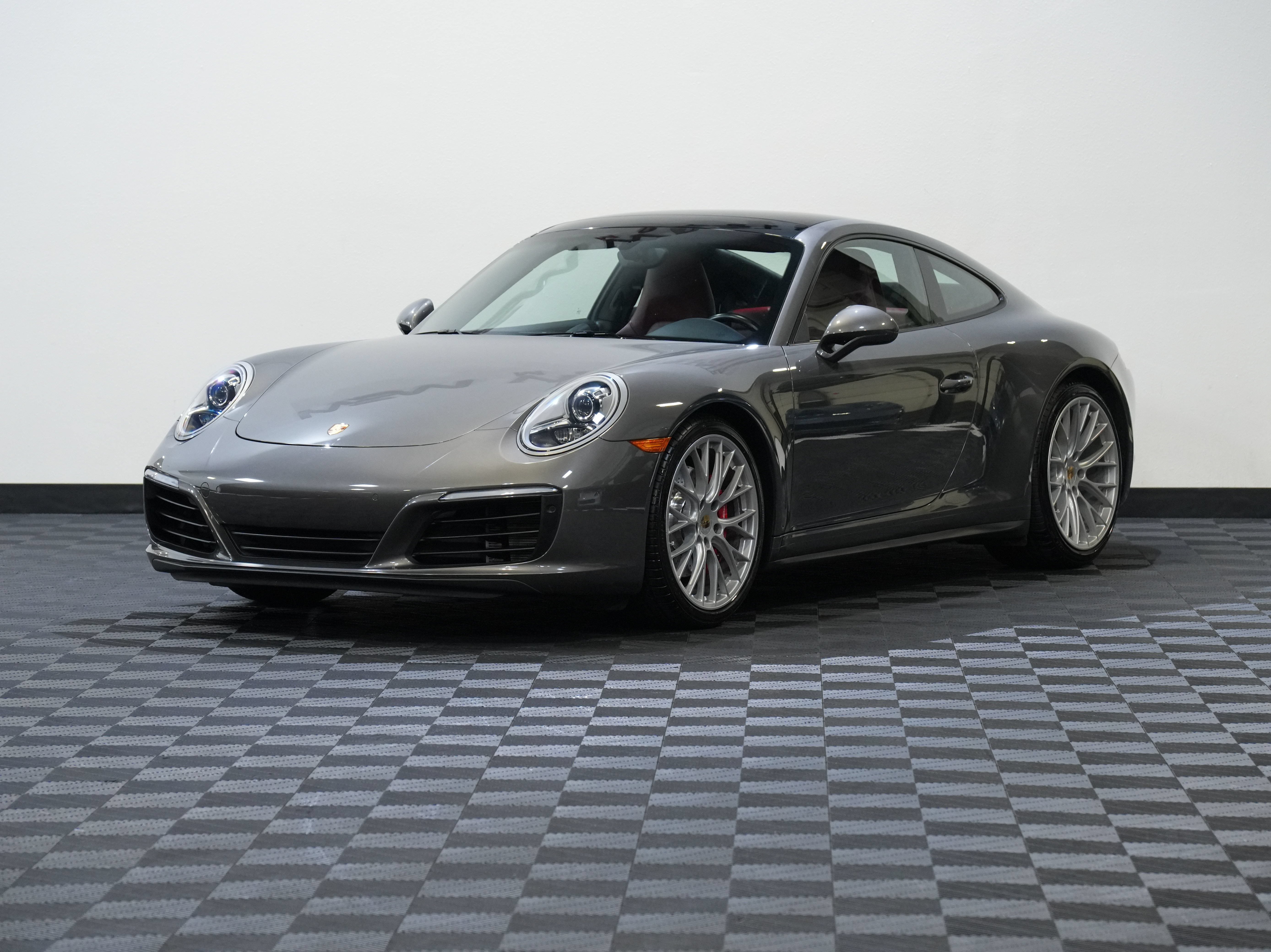 Used 2017 Porsche 911 Carrera 4S AWD/4WD image 3