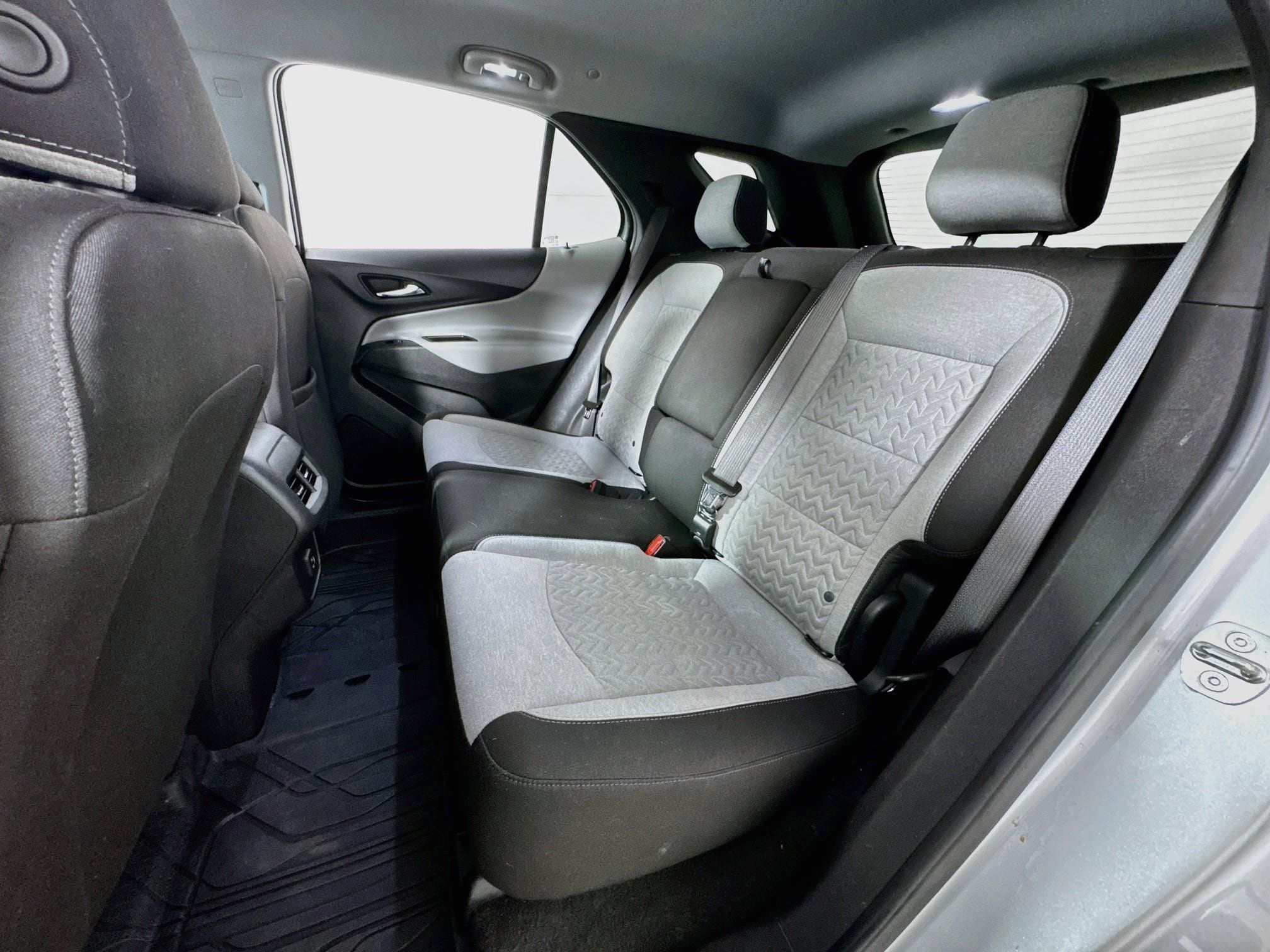 Used 2022 Chevrolet Equinox LS w/ LPO, Floor Liner Package AWD/4WD image 20