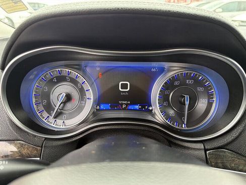 Used 2020 Chrysler 300 Limited RWD image 26