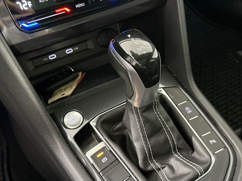 Certified 2023 Volkswagen Tiguan SE R-Line image 15