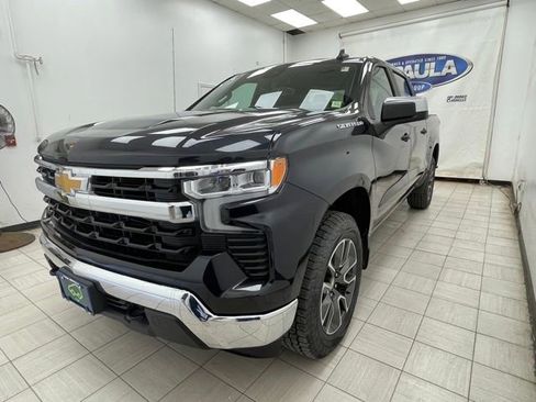 Used 2022 Chevrolet Silverado 1500 LT AWD/4WD image 17