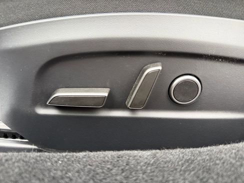 Used 2024 Tesla Model 3 Standard Range RWD image 25