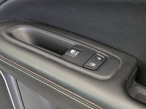 Used 2019 Jeep Compass Latitude w/ Popular Equipment Group FWD image 35