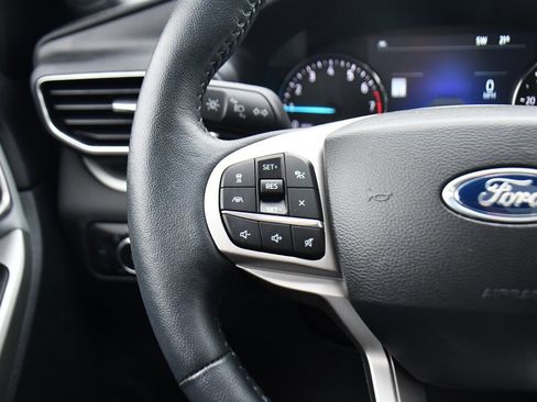 Used 2023 Ford Explorer XLT w/ Equipment Group 202A image 36