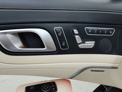 Used 2017 Mercedes-Benz SL 450 image 24