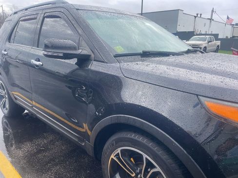 Used 2014 Ford Explorer Sport w/ Equipment Group 401A image 2