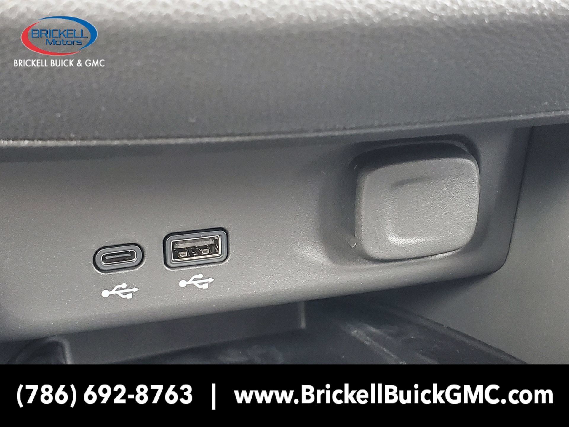 New 2026 Buick Envista Sport Touring FWD image 29