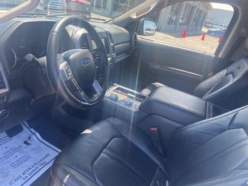 Used 2021 Ford Expedition Platinum AWD/4WD image 16