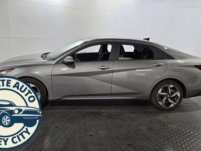 Used 2023 Hyundai Elantra SEL w/ Convenience Package