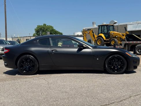 Used 2010 Maserati GranTurismo Coupe RWD image 8