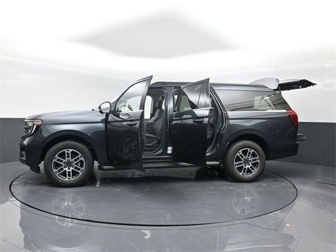 New 2025 Ford Expedition Max Active image 28