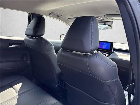Certified 2025 Toyota Corolla Cross XLE FWD image 26