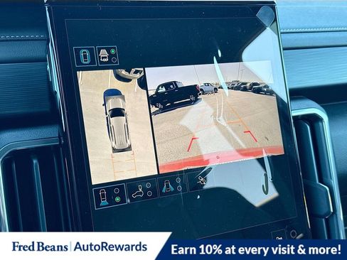 New 2026 GMC Acadia Elevation w/ Elevation Premium Package AWD/4WD image 18