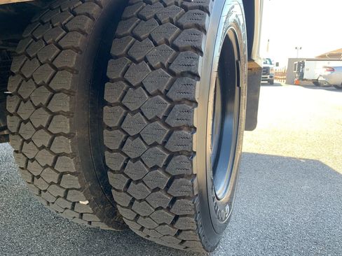 Used 2019 Ford F550 2WD Regular Cab Super Duty image 48