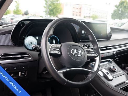 Certified 2023 Hyundai Palisade Limited w/ Cargo Package image 22
